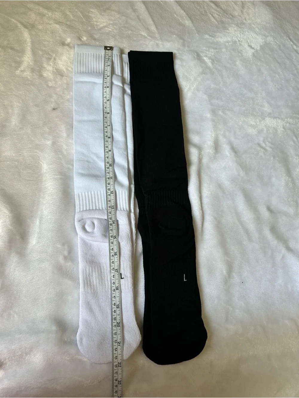 Men's Athletic Crew Socks 2-Pack - Black & White
